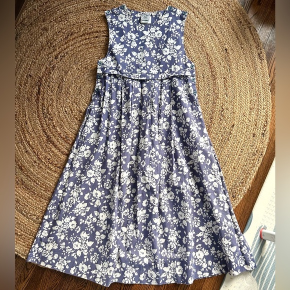 **SOLD** Vintage Laura Ashley Floral Maxi Dress - Picture 1 of 4